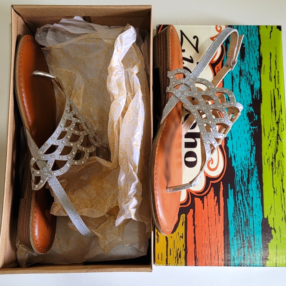 Zigi Soho, Sandals
